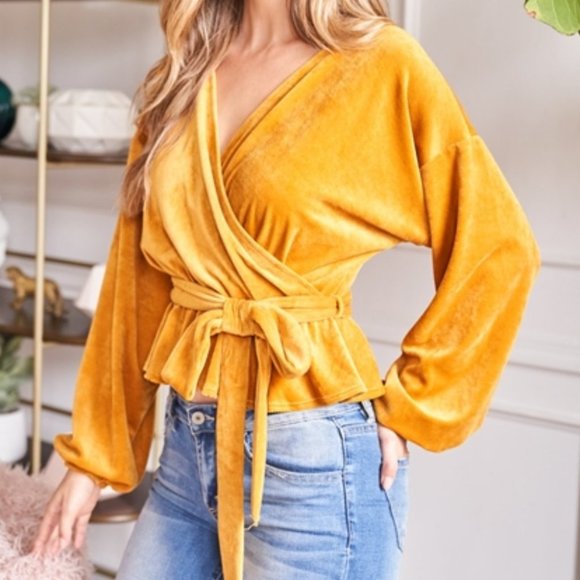 velour bishop sleeve belted MUSTARD TOP - Picture 6 of 7